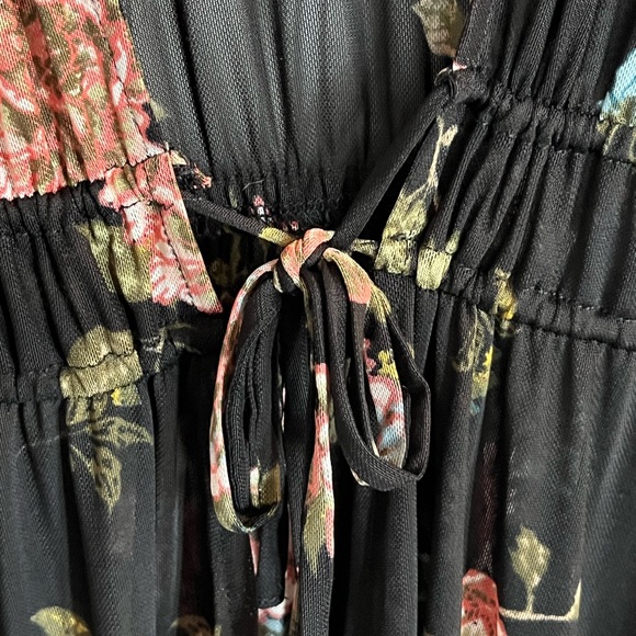 American Rag Coverup - Picture 5 of 6